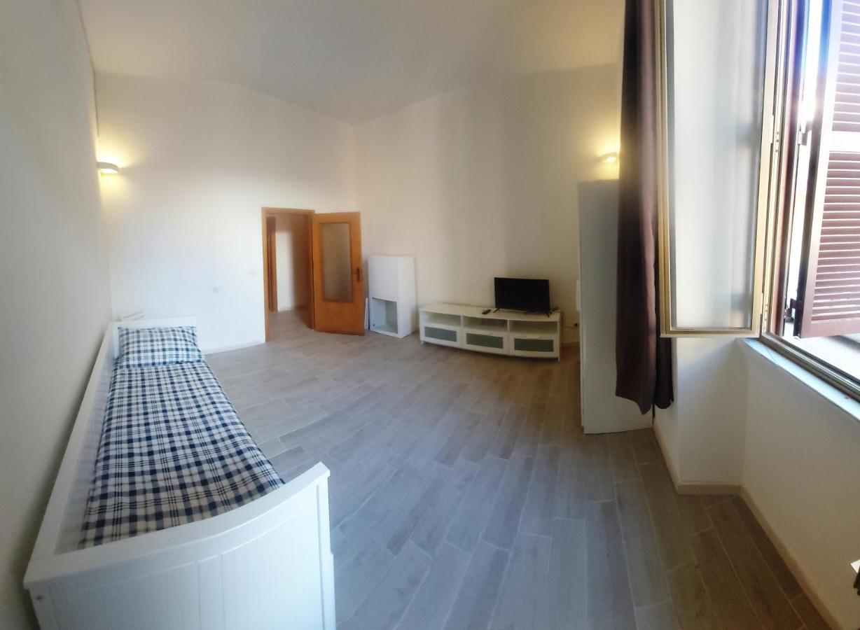 Whole Holiday Home Apartment Lovely Civitavecchia Da Pamino & Priscilla ภายนอก รูปภาพ